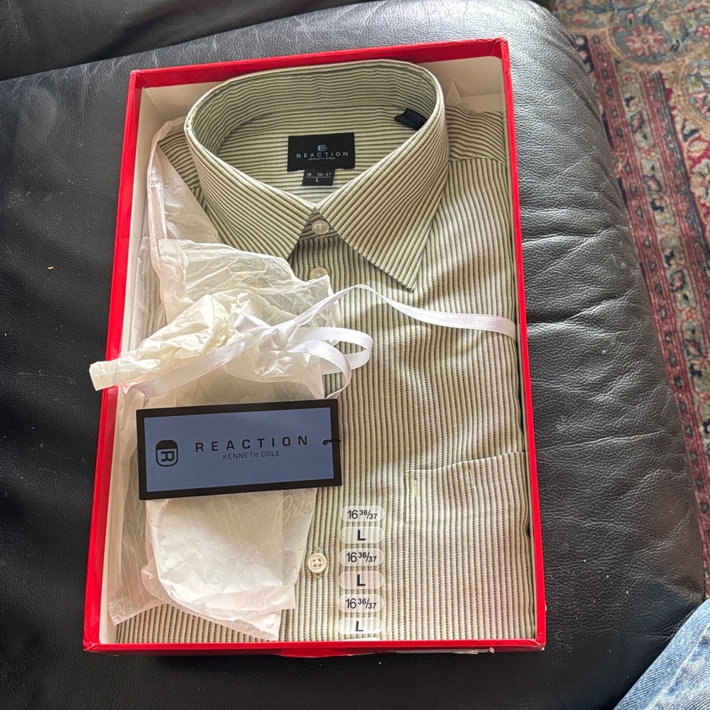 NIB Kenneth Cole Reaction Green Striped Shirt